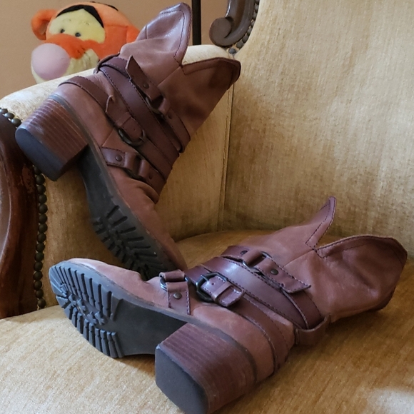 *SOLD* Genuine Leather Wrapped Harness Boots - Picture 10 of 10